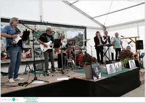 Képek: Útirány Fellépő: Az Ötök