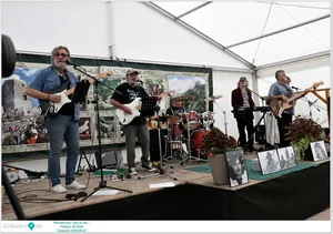 Képek: Útirány Fellépő: Az Ötök